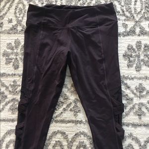 Plum yoga Capri pants